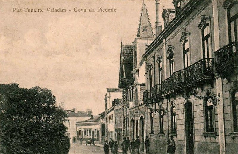 Rua Tenente Valadim, ed. desc., década de 1900.