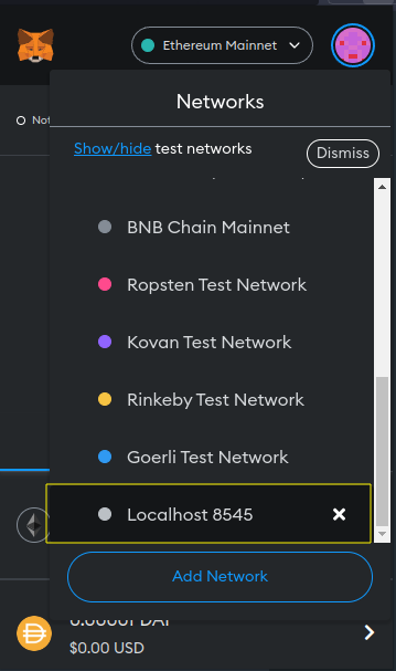 Selecione a rede "Localhost 8545".