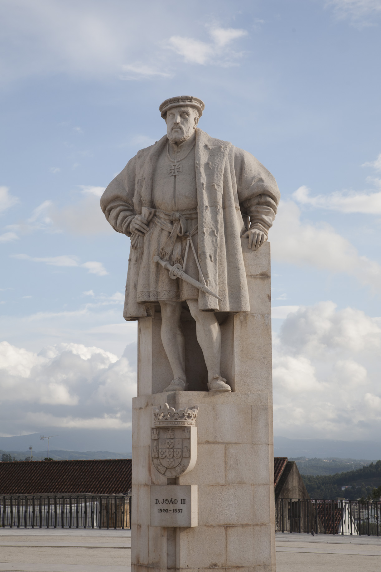 Estátua de D. João III 