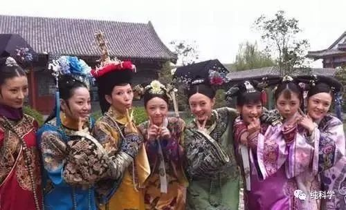 中国人现在怎么看这个觉得挺正常甚至挺喜欢的呢？