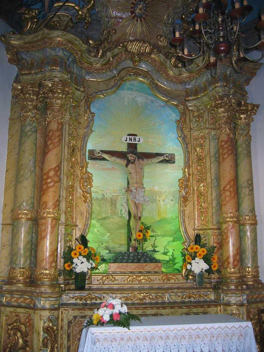 Capela do Senhor da Pedra: altar-mor.