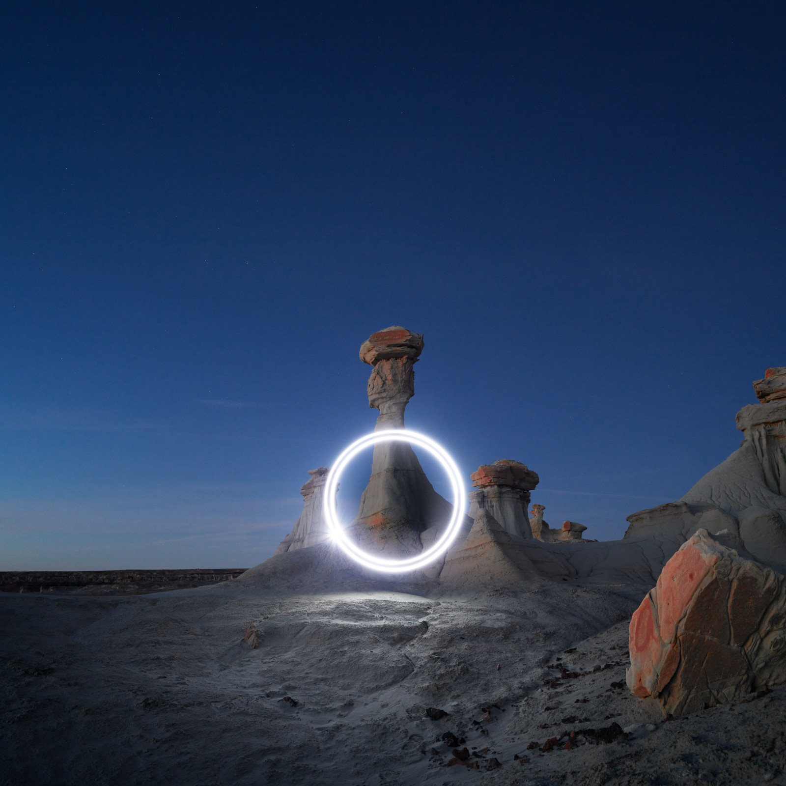 Aeroglyph Variations #5 by Reuben Wu, Obscura Curated Commission