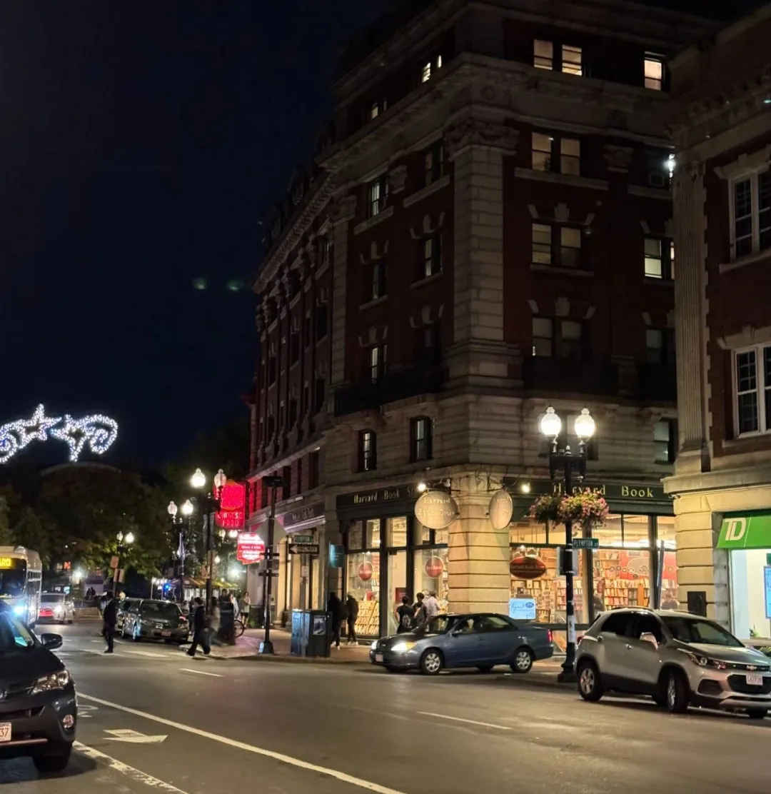 Picture of Cambridge, Boston, 波士顿剑桥  邱嘉秋 摄 By Qiu Jiaqiu