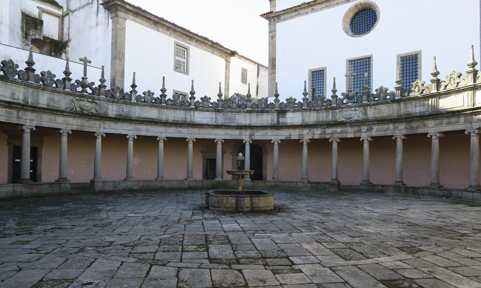 Claustro