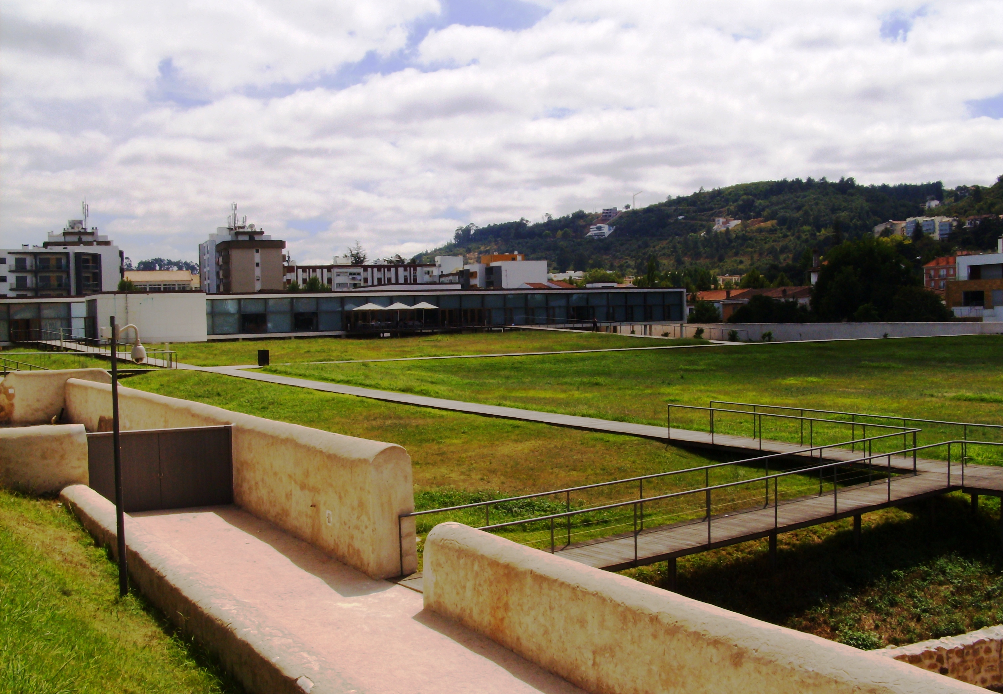 Mosteiro de Santa Clara-a-Velha: Centro de Interpretação.