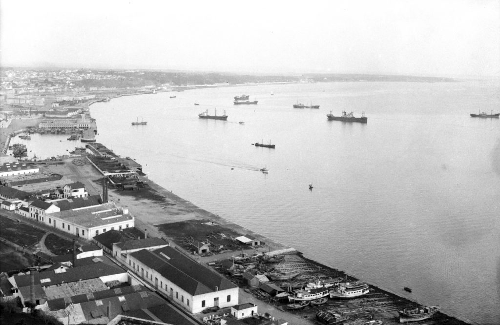 Setúbal bay