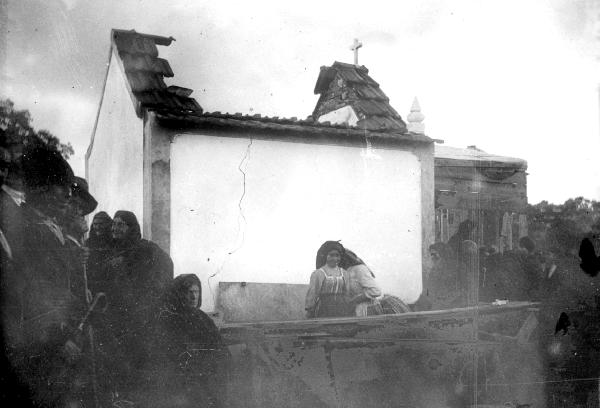 A Capelinha das Aparições, dinamitada, em Março de 1922.
