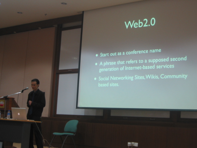 Young me giving a Web2.0 presentation