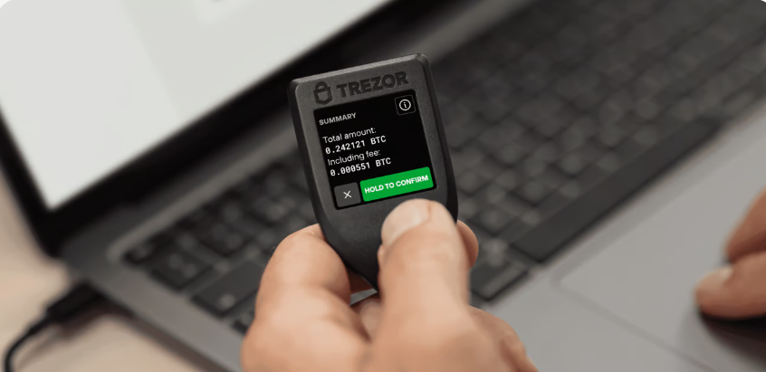 Trezor model T cuyo precio actual es de 179 usd. Fuente: https://trezor.io/trezor-model-t